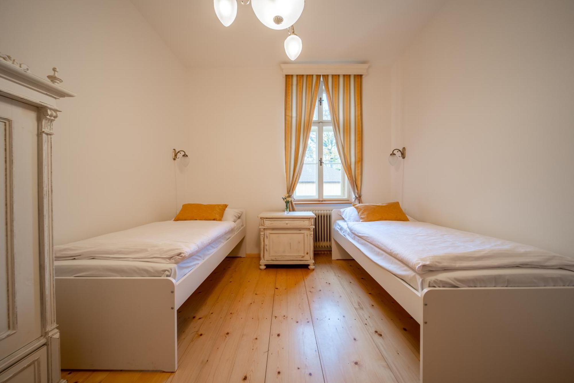 Zamecek Waldsteinovo Zatisi Hotel Svatoslav Exterior photo